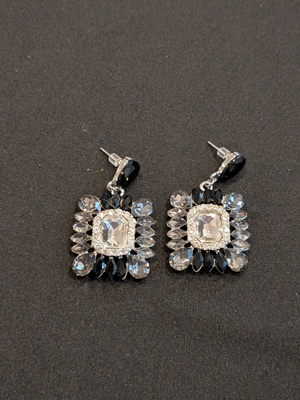 B#2: Vintage 2007s Crystal Gray and Black Teardrop Dangle Earrings - Grey /Black